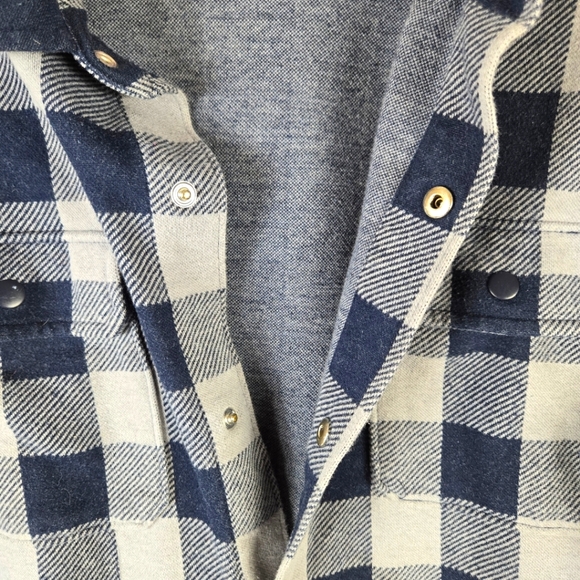 Lands End Mens Buffalo Check Blue and Gray Snap Buttoned Shirt - Picture 8 of 12